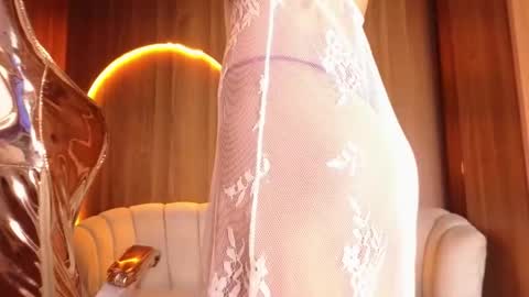 Snapshot of alina_b_ chatting on 8, 5, 2026 alina_b_ online show from 8, 5, 2026