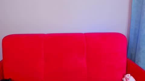 Snapshot of alina_lovelyx chatting on 10, 10, 2025 Alina online show from 10, 10, 2025