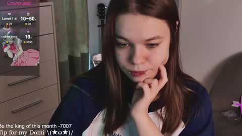 Snapshot of alinabae chatting on 7, 3, 2025 Alina and Ben online show from 7, 3, 2025