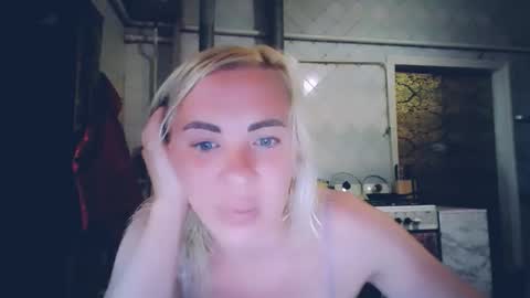 Snapshot of alinafrey_ chatting on 23, 5, 2026 Alina online show from 23, 5, 2026
