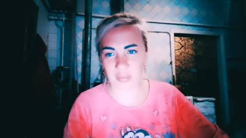 Snapshot of alinafrey_ chatting on 22, 6, 2026 Alina online show from 22, 6, 2026