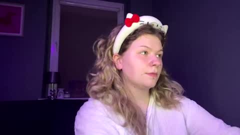Snapshot of alinahotgirl chatting on 29, 5, 2026 Alina online show from 29, 5, 2026