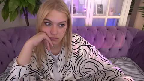 Snapshot of alinalemon chatting on 15, 6, 2026 Alina online show from 15, 6, 2026