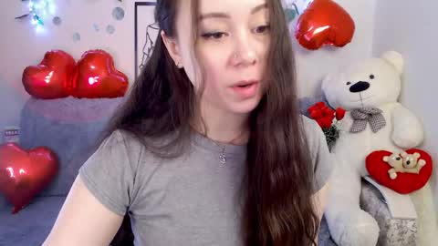 Snapshot of alinaxrose chatting on 2, 5, 2026 AlinaXRose online show from 2, 5, 2026