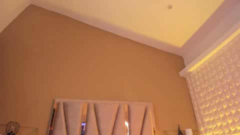   -  online show from 16, 4, 2026