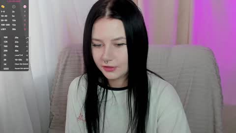 Aline Greeeen online show from 2, 2, 2025