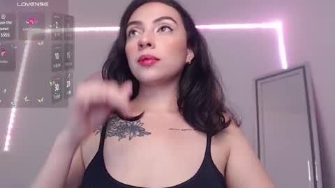 Alejandra online show from 4, 3, 2025