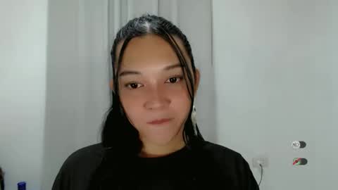 Snapshot of alisa_kiss_ chatting on 17, 10, 2025 Shanti xhey online show from 17, 10, 2025