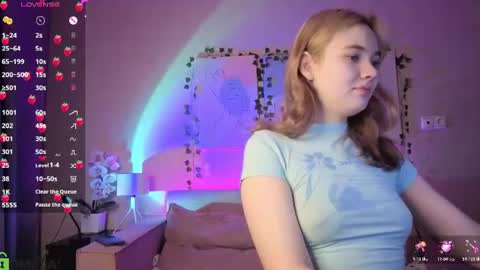 Snapshot of alisa_lesly chatting on 23, 7, 2026 Alisa GMT2 Wen - Sun 10 AM - 4 PM except Monday and Tuesday online show from 23, 7, 2026