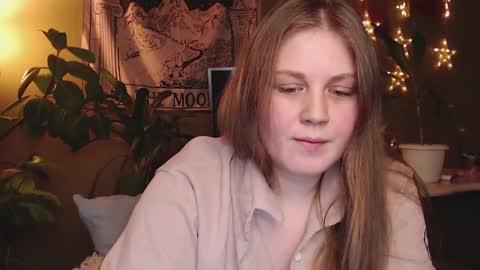 Snapshot of alisashy666 chatting on 6, 4, 2026 alisashy666 online show from 6, 4, 2026