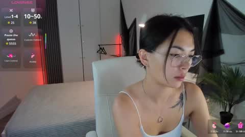 Snapshot of alisasian chatting on 18, 11, 2025 Alice online show from 18, 11, 2025