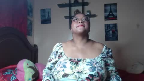 Snapshot of alisha_charm1 chatting on 5, 2, 2025 Alisha charm1 online show from 5, 2, 2025