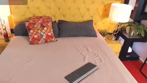 Snapshot of alishaweir chatting on 18, 11, 2025 Luna online show from 18, 11, 2025