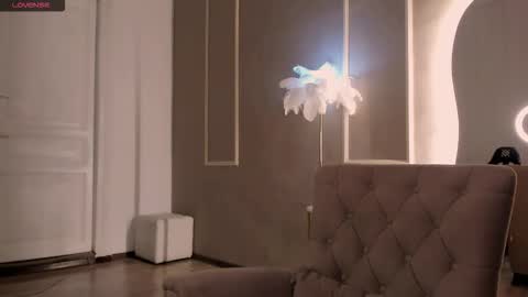 Alisia online show from 9, 10, 2025