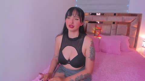 Snapshot of alisia_rose chatting on 29, 1, 2025 Alice online show from 29, 1, 2025