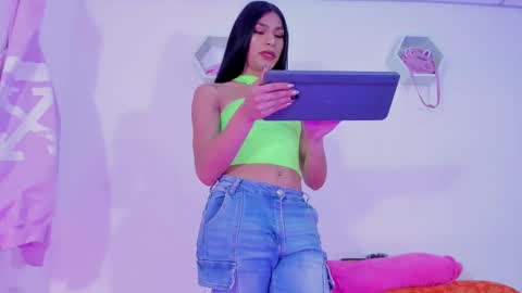 Alisia online show from 22, 12, 2024