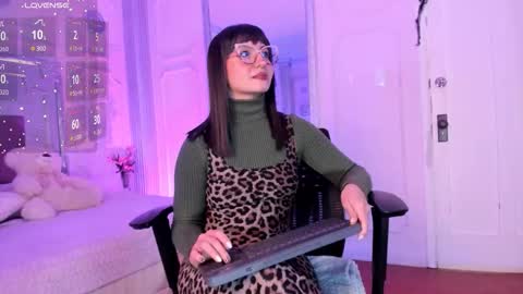 Alison Fishert online show from 20, 10, 2025