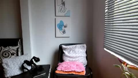 Alisonturbay online show from 3, 6, 2026