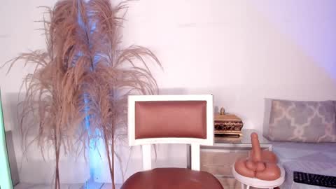 Alison Moon  online show from 25, 1, 2025