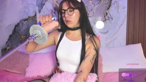 Mia online show from 1, 4, 2026