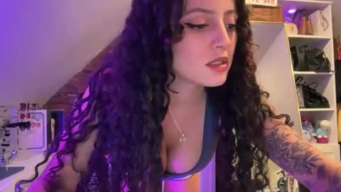 alissajaede online show from 3, 10, 2025