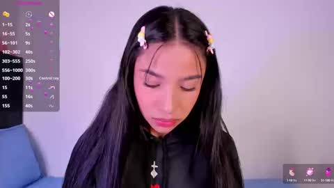 Mara  Isabel online show from 9, 9, 2025