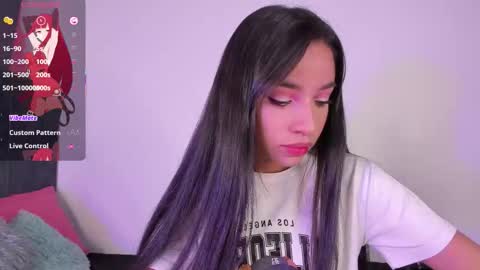 Mara  Isabel online show from 13, 10, 2025