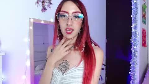 Snapshot of alissesallie_ chatting on 20, 12, 2024 alissesallie_ online show from 20, 12, 2024