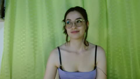 Snapshot of alisson_071989 chatting on 14, 7, 2026 Ali online show from 14, 7, 2026