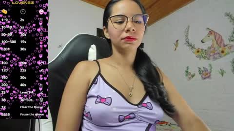 Snapshot of alisson_hoffman05 chatting on 13, 5, 2026 Alisson hoffman05 online show from 13, 5, 2026