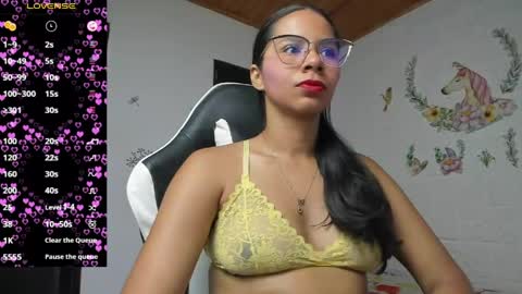 Snapshot of alisson_hoffman05 chatting on 1, 6, 2026 Alisson hoffman05 online show from 1, 6, 2026