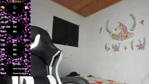 Snapshot of alisson_hoffman05 chatting on 1, 7, 2026 Alisson hoffman05 online show from 1, 7, 2026