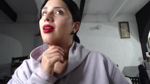 Alix online show from 5, 3, 2025