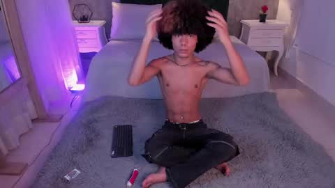  Alexis Etereo  online show from 16, 4, 2026