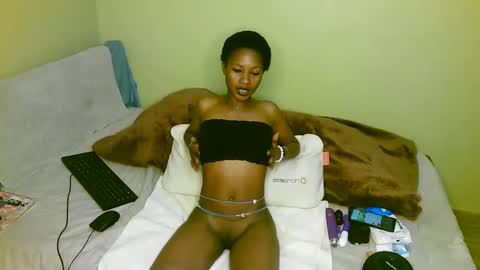 aliyah001 online show from 14, 10, 2025