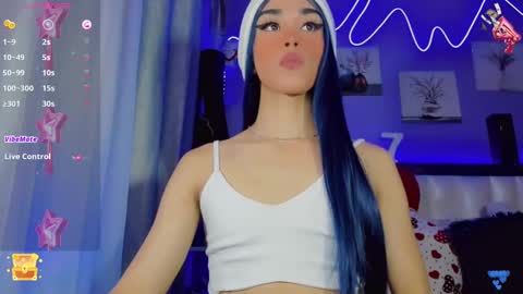 Snapshot of aliz_free chatting on 5, 1, 2025 aliz_free online show from 5, 1, 2025