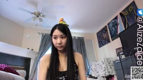 Alize Zaide online show from 31, 10, 2025