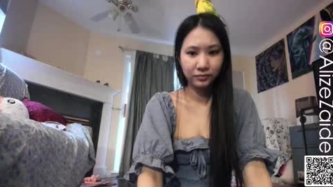 Alize Zaide online show from 14, 12, 2025