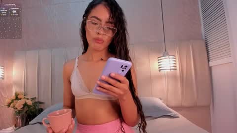 Snapshot of alizza_ chatting on 15, 9, 2025 alizza_ online show from 15, 9, 2025