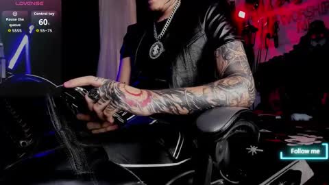   online show from 20, 10, 2025