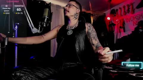   online show from 21, 10, 2025