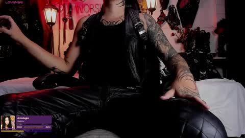   online show from 5, 4, 2026