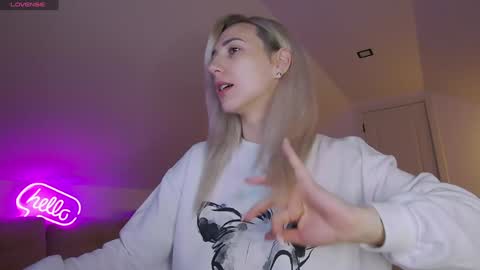 A day u didnt smile is a lost day online show from 28, 3, 2026