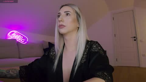 A day u didnt smile is a lost day online show from 20, 4, 2026