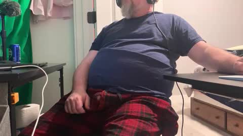 Allergictolove online show from 3, 2, 2026