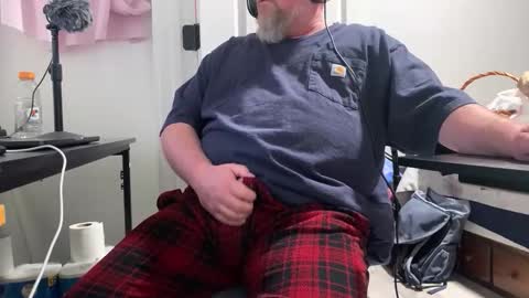 Allergictolove online show from 2, 3, 2026