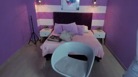 Snapshot of alli_cooper chatting on 29, 12, 2024 Ali online show from 29, 12, 2024