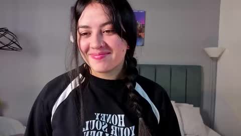 Snapshot of alli_cooper chatting on 22, 4, 2026 Ali online show from 22, 4, 2026