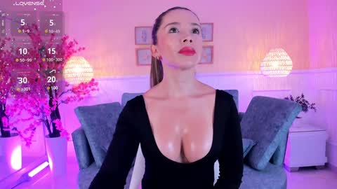 Allice  online show from 18, 12, 2024