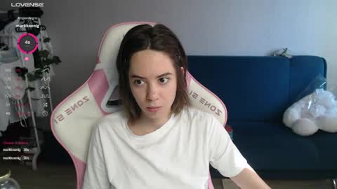 Snapshot of allie_hazie chatting on 2, 7, 2026 alice online show from 2, 7, 2026